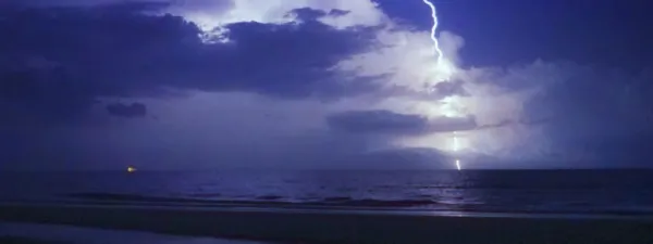 lightning safety tips